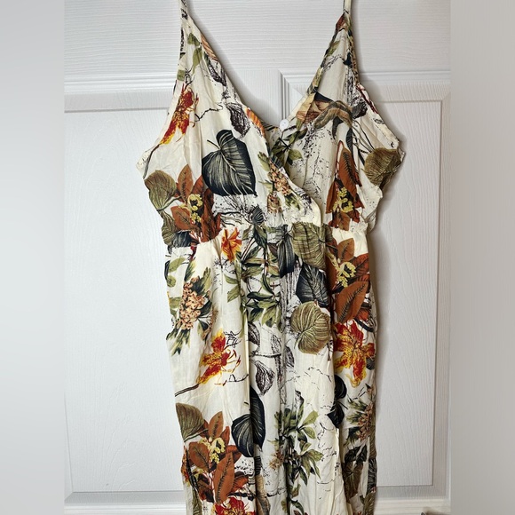 Floral Romper Ties at Ankles - Picture 4 of 6